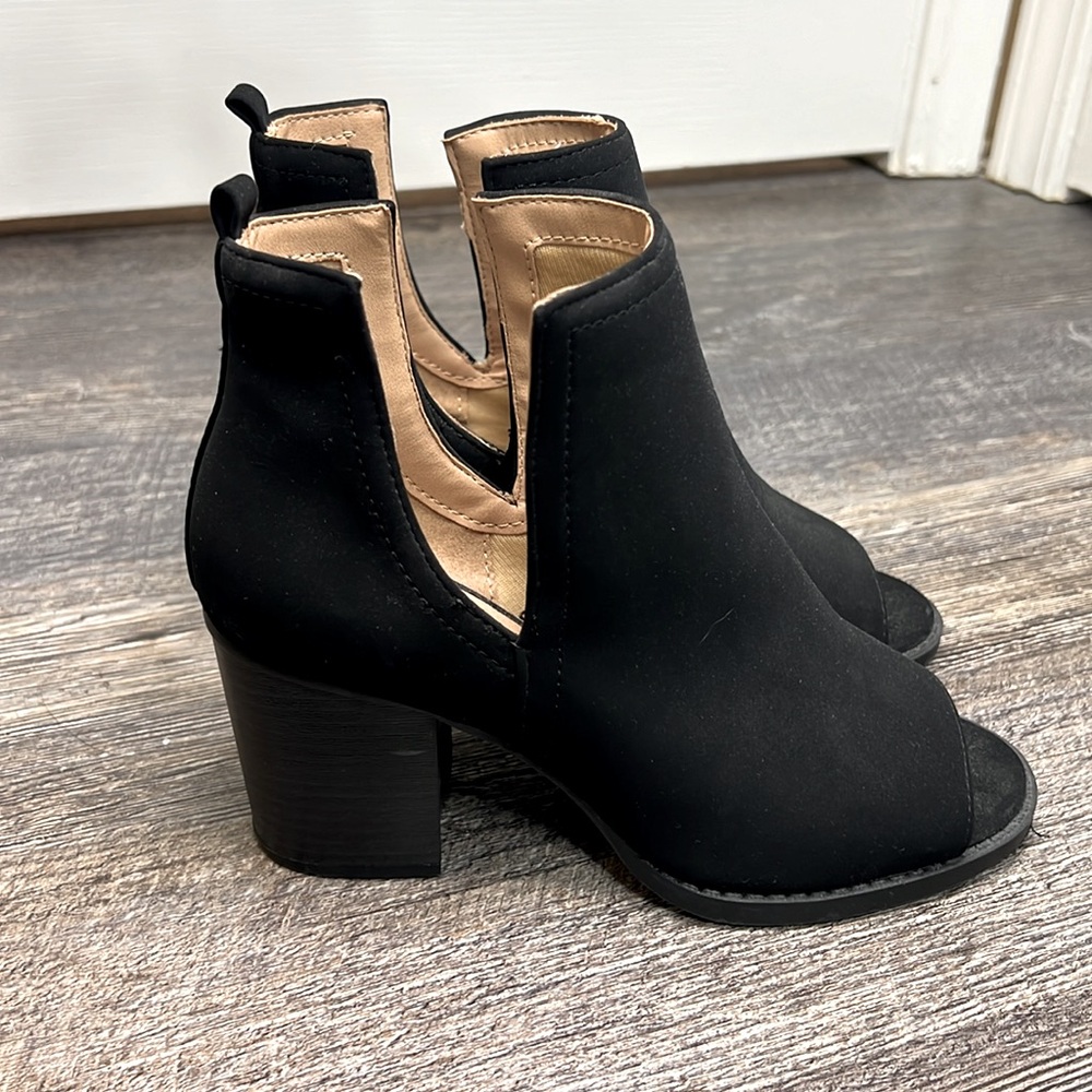 Marco Republic Black Peep Toe Block Heel Booties, Size 7.5